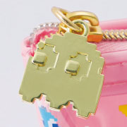 パックマンとコラボしたステーショナリーやポーチが発売！